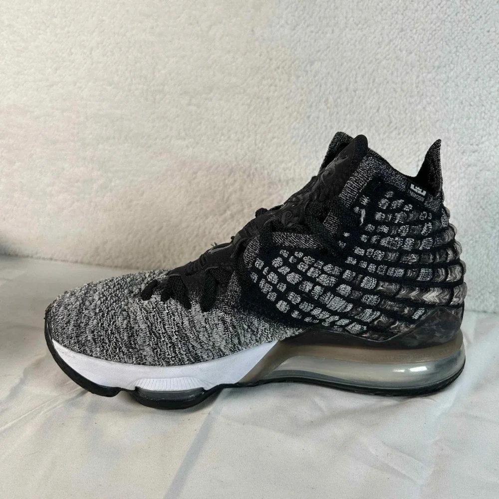 Nike LeBron 17 Black White Grey Basketball Shoes BQ3177-002 Mens 7.5